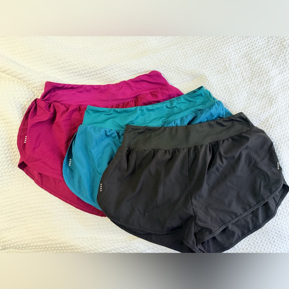 Women's Athletic 2 in 1 Shorts - Set of 3